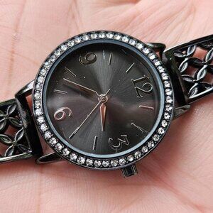 Accutime Women Wristwatch Analog Quartz Black Tone Metal Band Wrist Watch